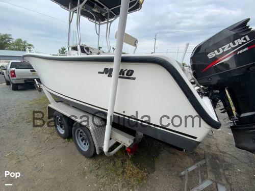 Mako 212 Center Console scheda tecnica e recensioni